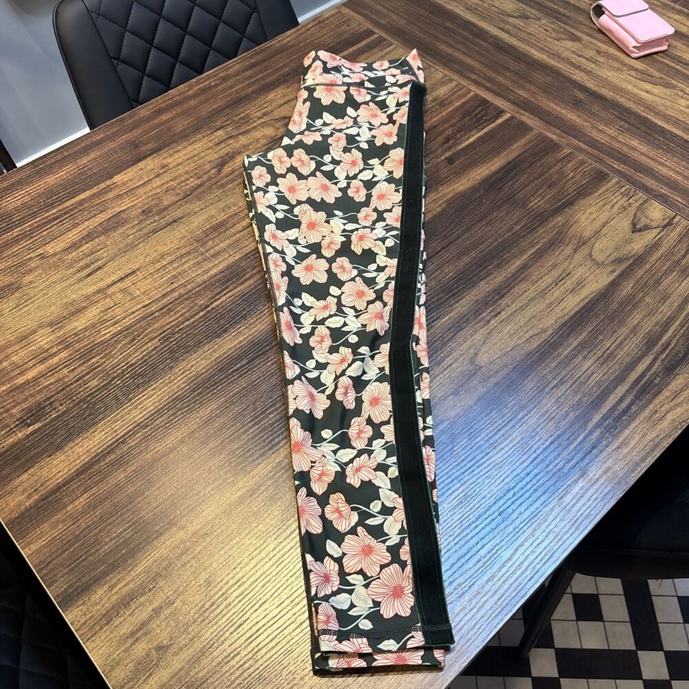 $119 The Upside Womens Green Floral Stretch Leggings Pants Size AU M/ US 8 EUC